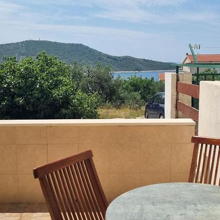 Apartmani Toni Poce 2 Primošten Exterior foto