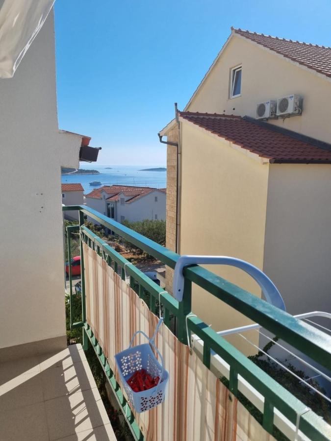 Apartmani Toni Poce 2 Primošten Exterior foto
