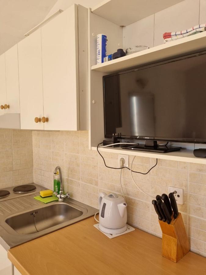 Apartmani Toni Poce 2 Primošten Exterior foto