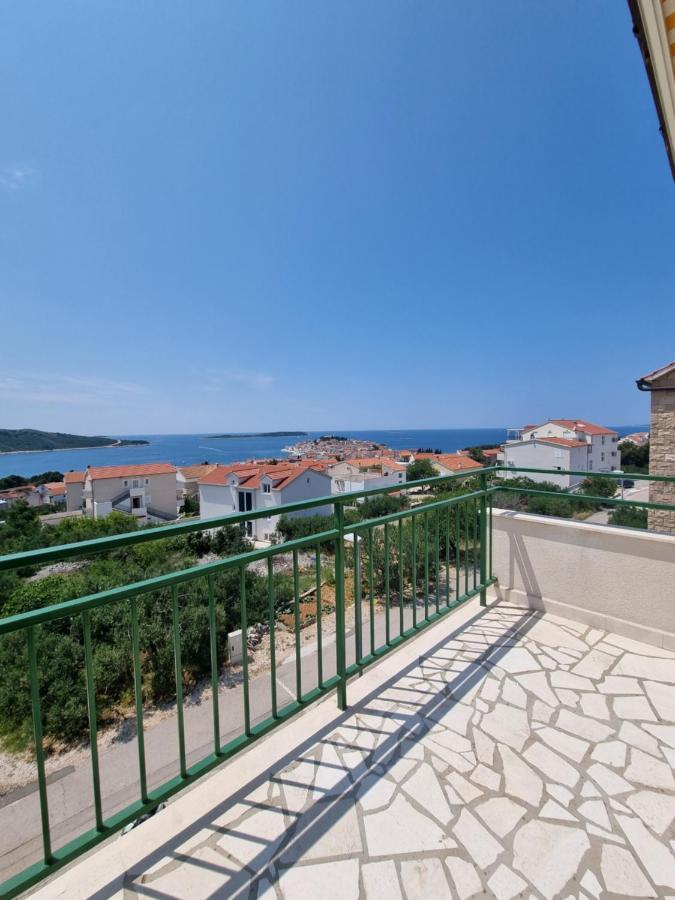 Apartmani Toni Poce 2 Primošten Exterior foto