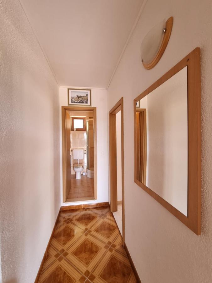 Apartmani Toni Poce 2 Primošten Exterior foto