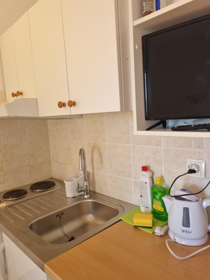 Apartmani Toni Poce 2 Primošten Exterior foto