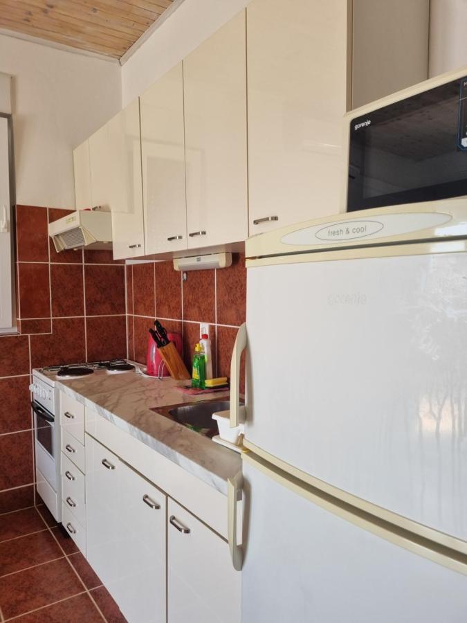 Apartmani Toni Poce 2 Primošten Exterior foto